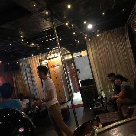 File:Elixir Lounge Bar11.jpg