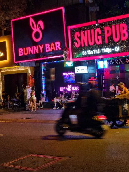 File:BUNNY BAR4.jpg