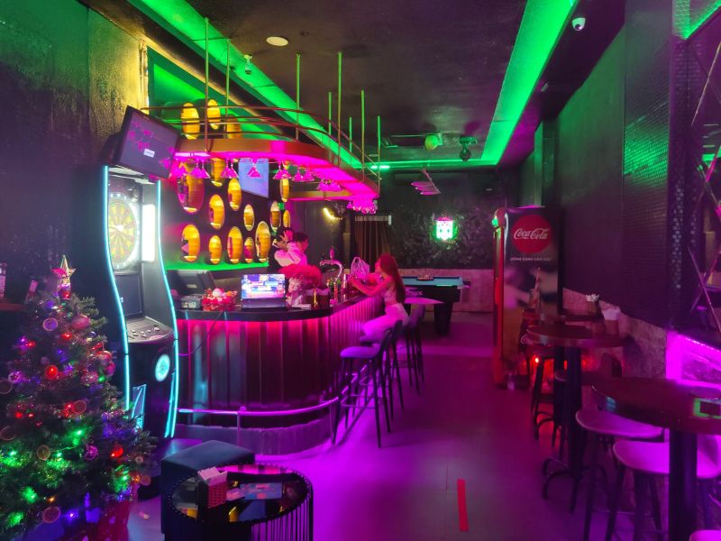 File:TM Cocktail Bar1.jpg