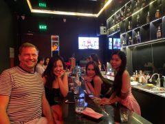 Peachy Bar5.jpg