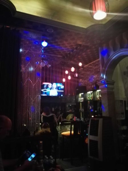File:Gris Bar7.jpg