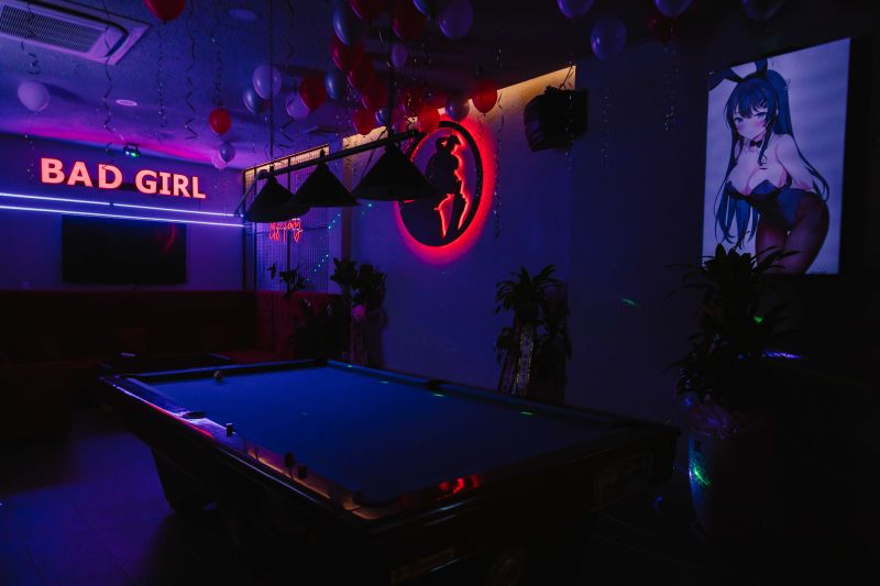 File:BUNNY BAR3.jpg