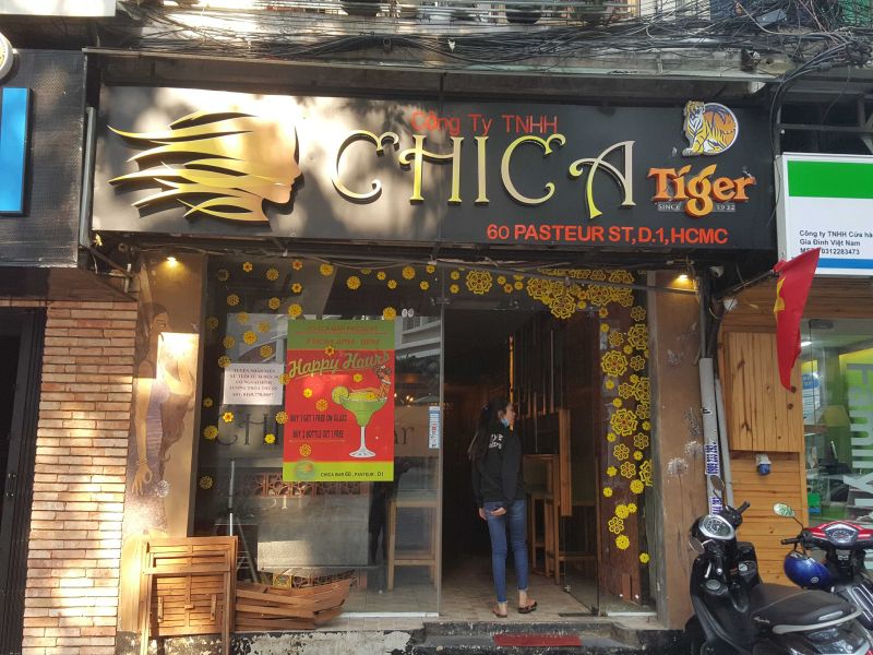 File:Chica Bar3.jpg