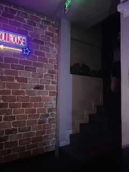 File:Dollhouse bar HCMC20.jpg
