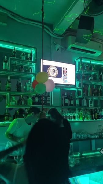 File:Swan Bar7.jpg