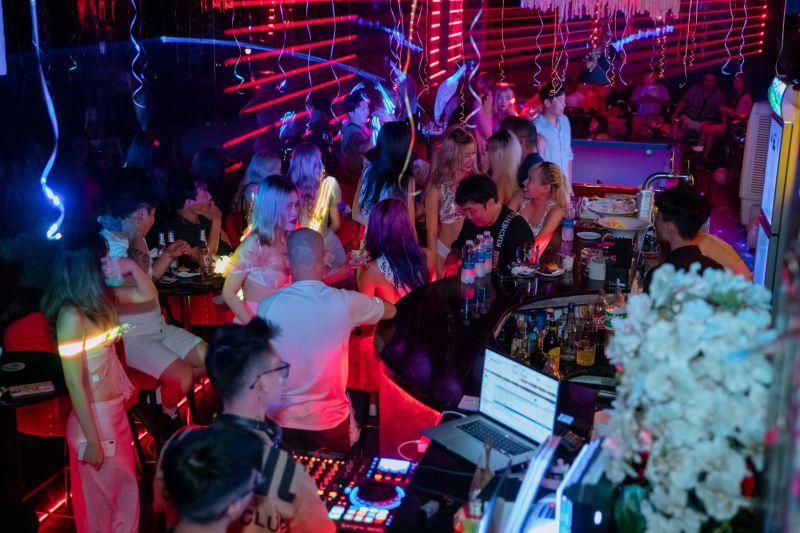 File:BUNNY BAR111.jpg