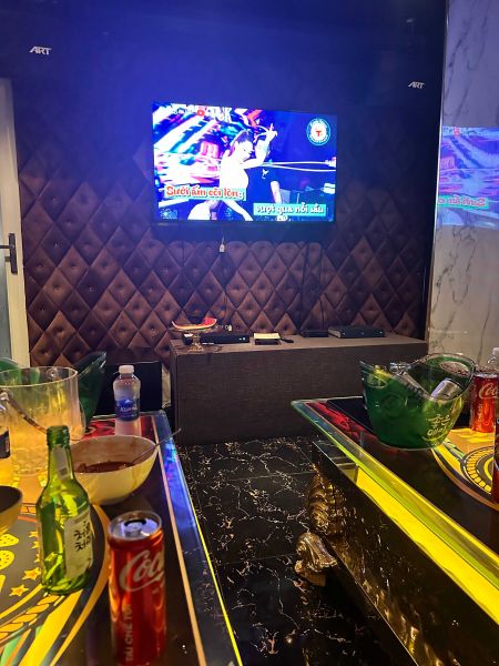 File:123zô 가라오케 KTV19.jpg