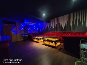 Club diamond room1.jpeg