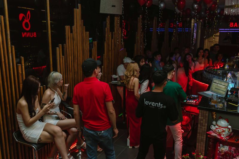 File:BUNNY BAR91.jpg