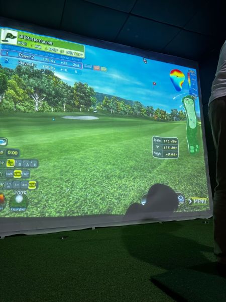 File:Yossy Golf Bar ＆ Restaurant7.jpg