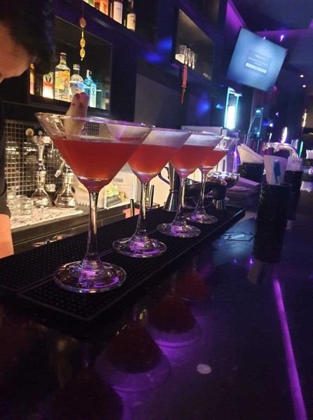 File:Angels Bar Drink&More3.jpg