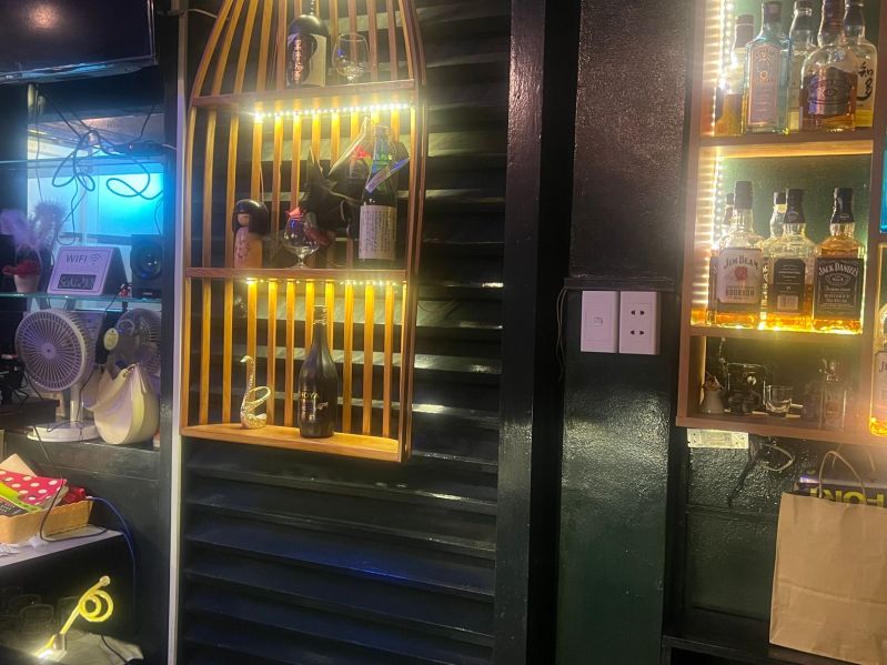 File:SAKI BAR（咲希BAR）1.jpg