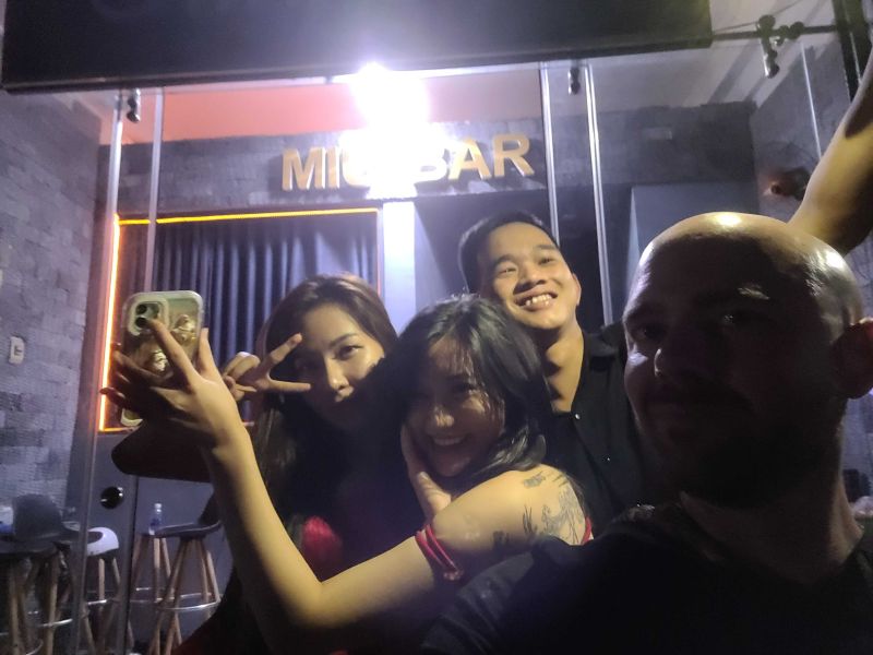 File:Miu Bar14.jpg