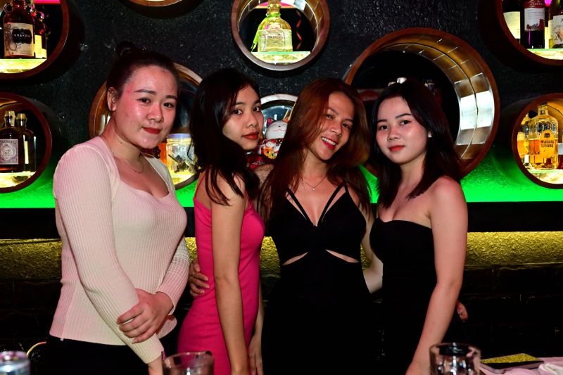 File:TM Cocktail Bar5.jpg