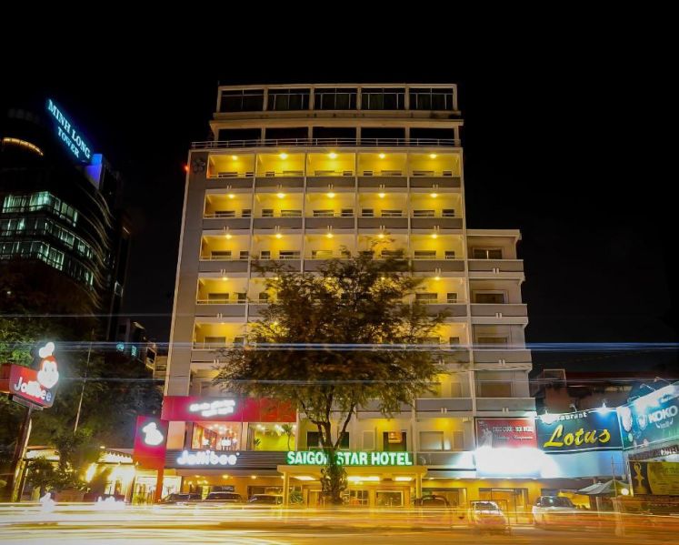 File:Saigon Star Hotel.jpg