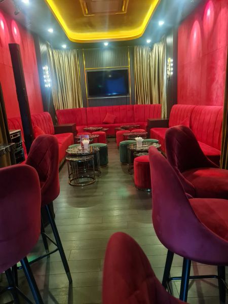 File:Girl Collection Lounge Bar4.jpg