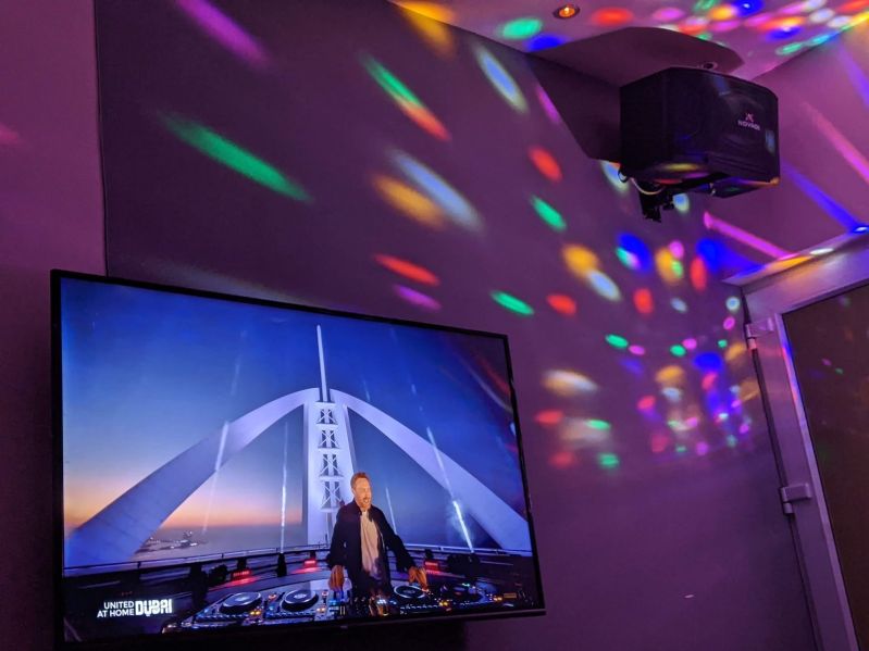 File:Sakura Bar - カウンターバー1.jpg