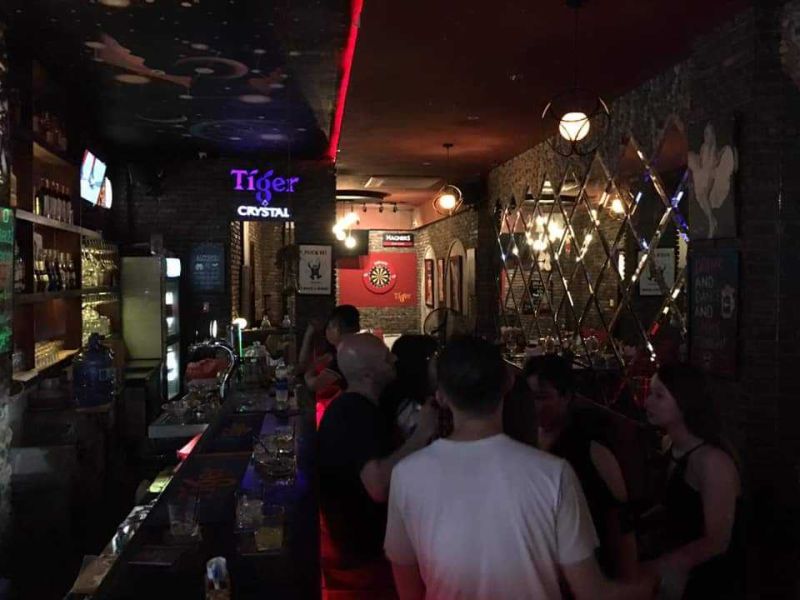File:Luna bar18.jpg