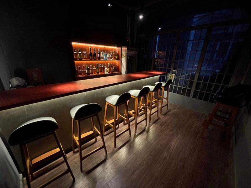 File:BAR MITSUBOSHI -バー三ツ星7.jpg
