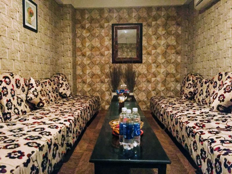 File:Yui girls Bar3.jpg