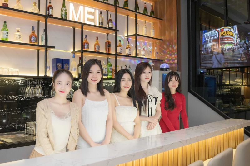 File:Mei Bar12.jpg
