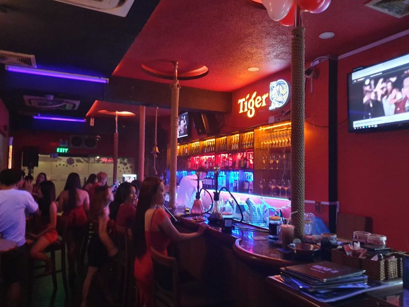 File:Rock Bar20.jpg