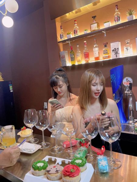 File:K's Bar3.jpg