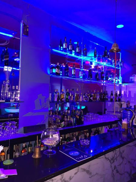 File:Bunker Bar9.jpg