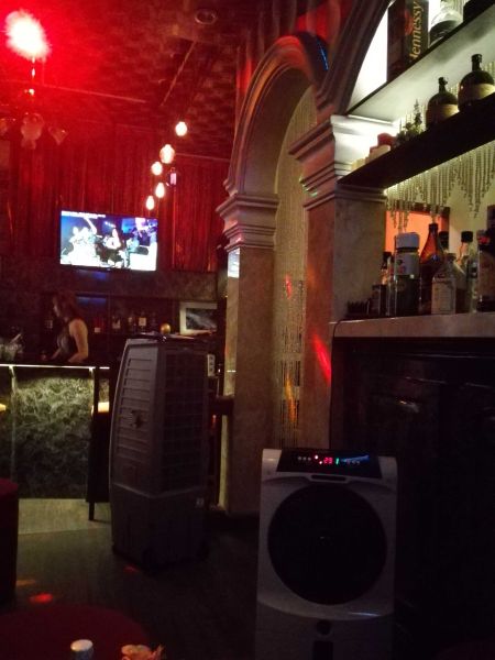 File:Gris Bar9.jpg