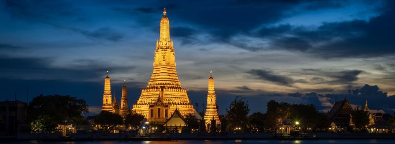 File:Bangkok nightlife1.jpg