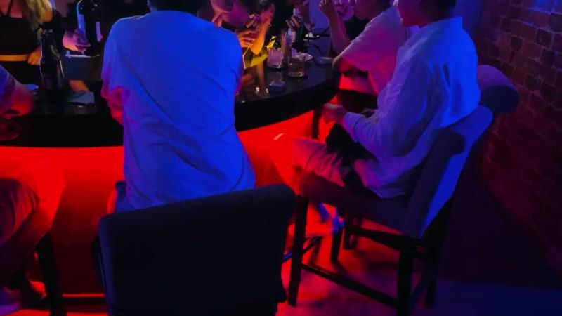 File:Dollhouse bar HCMC8.jpg