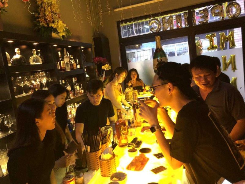 File:Minami Bar 美波バー3.jpg
