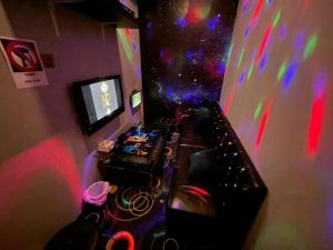 B12-Room3.jpg