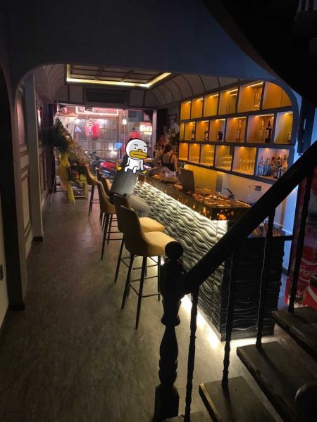 File:IKI BAR Sài Gòn7.jpg