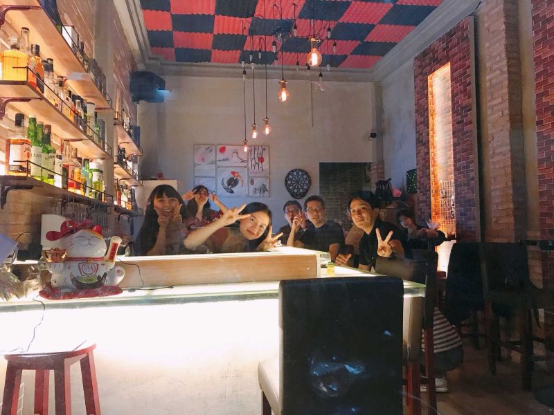 File:Hikari bar HCMC 星灯5.jpg