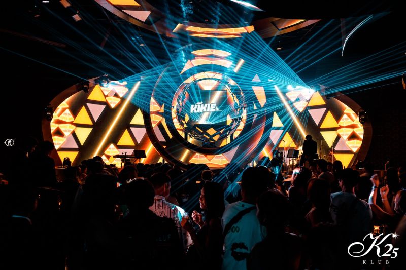 File:Klub25 stage1.jpg