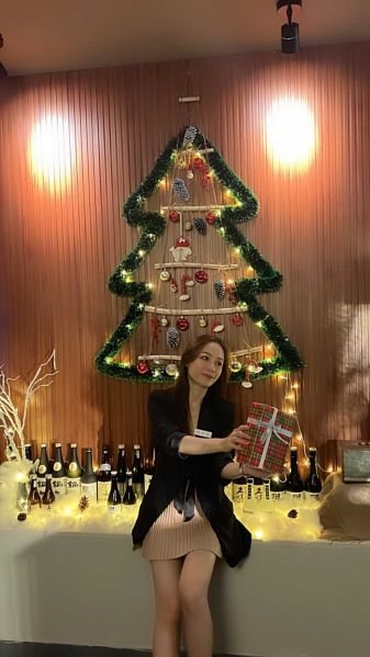 File:SKI Bar HCM city18.jpg