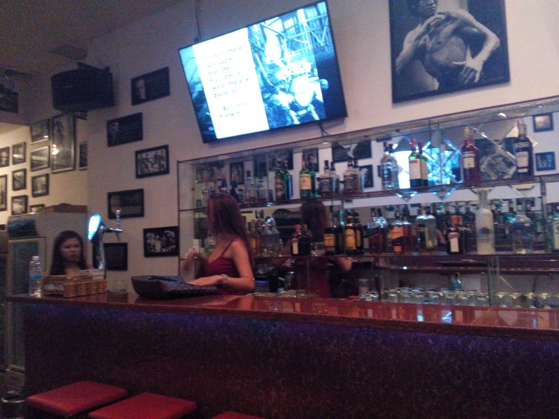 File:Legends Bar19.jpg