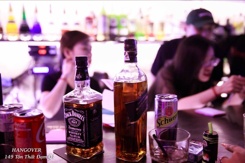 File:Hangover Bar2.jpg