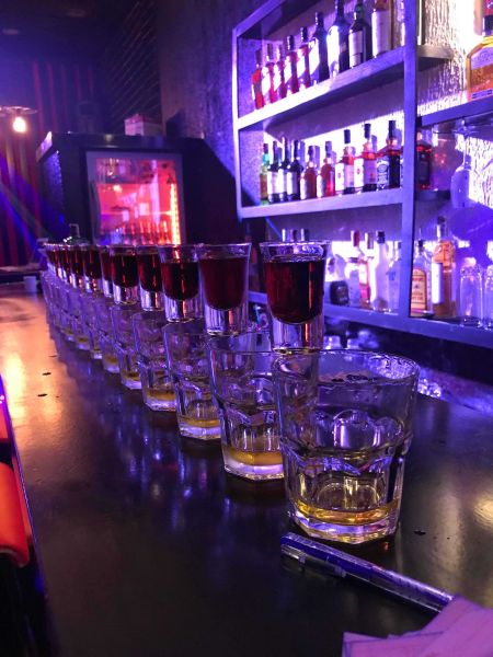 File:Em Bar6.jpg